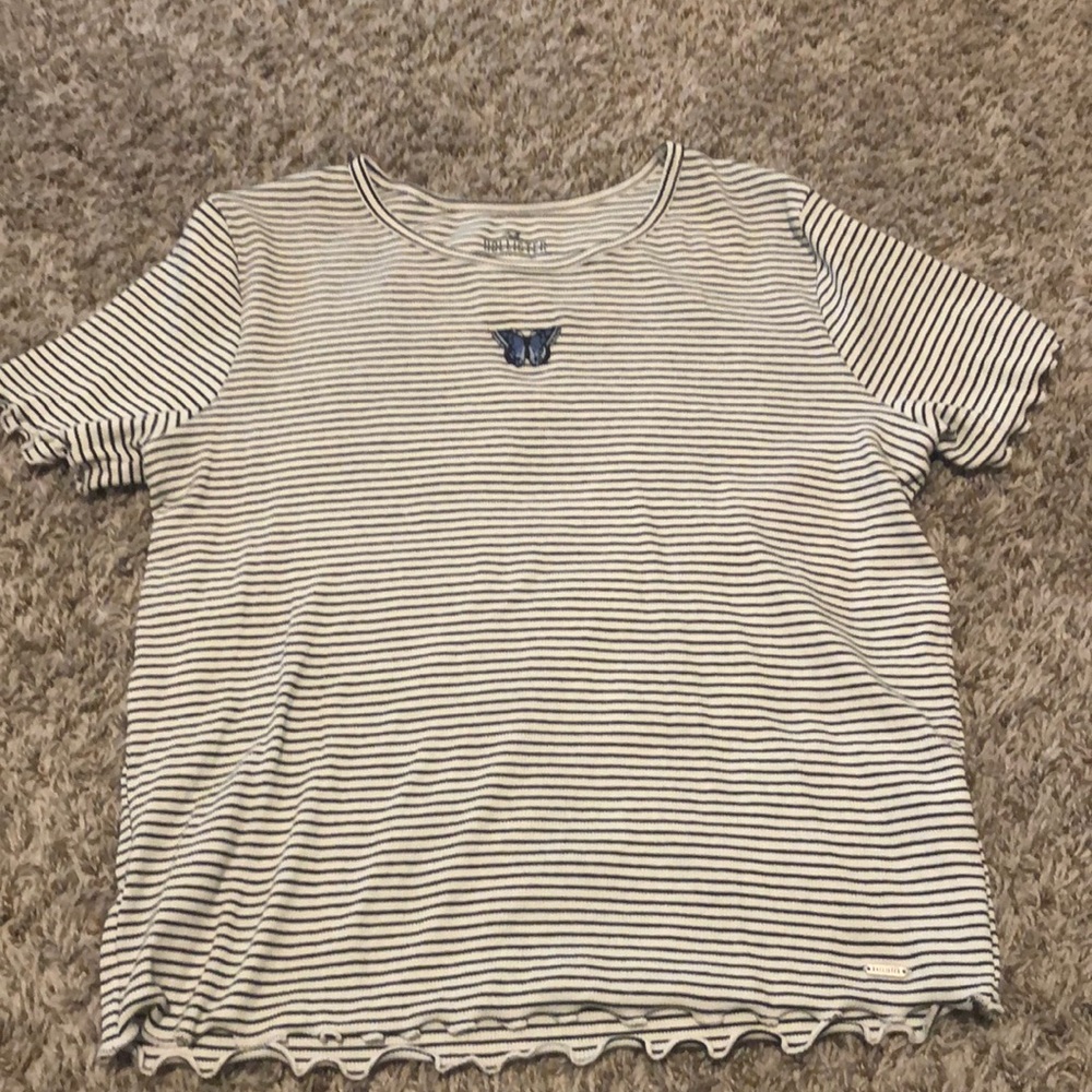 Hollister butterfly must have tee